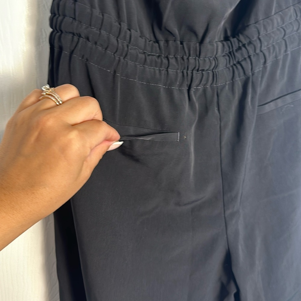 Express Women’s Strapless Jumpsuit Size Medium - Picture 3 of 4